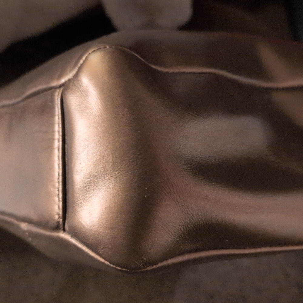 Coach Metallic Bronze Gold Accents Tote Bag In Great Shape - Picture 5 of 16